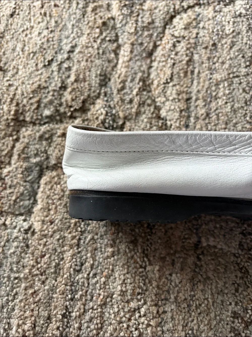 CHANEL White Leather CC Logo Loafers